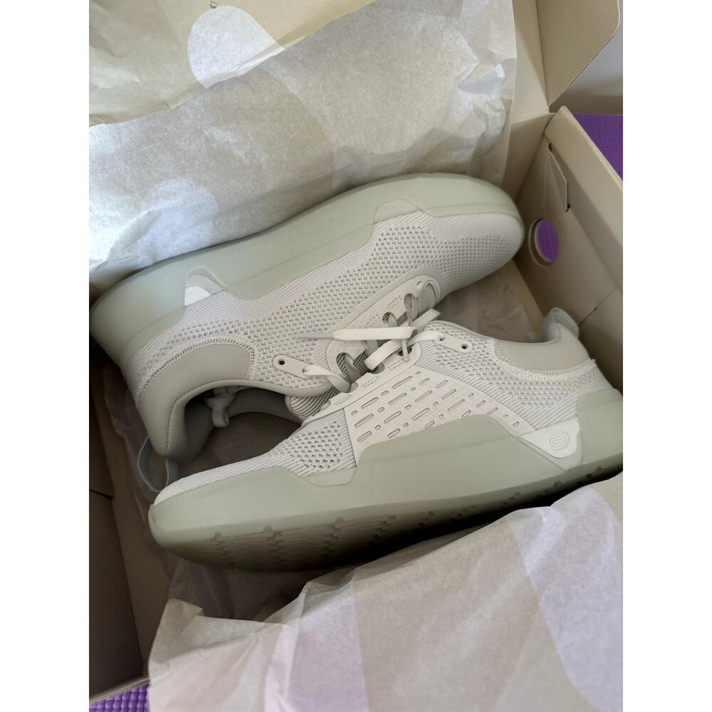 Earth Shoes Move Trainer Sneakers Mens size 7.5 Womens 9 Water Resistant Shoes - Picture 4 of 9